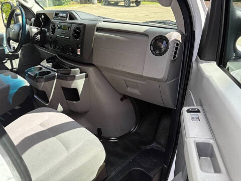 2015 Ford E-Series