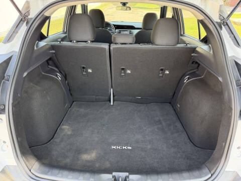 2020 Nissan Kicks S