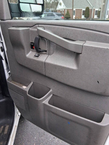 2019 Chevrolet Express 2500