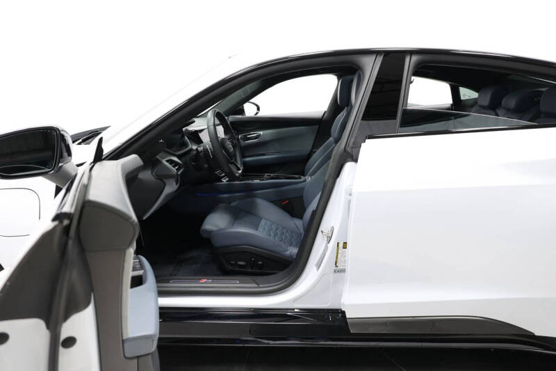 2023 Audi RS e-tron GT quattro