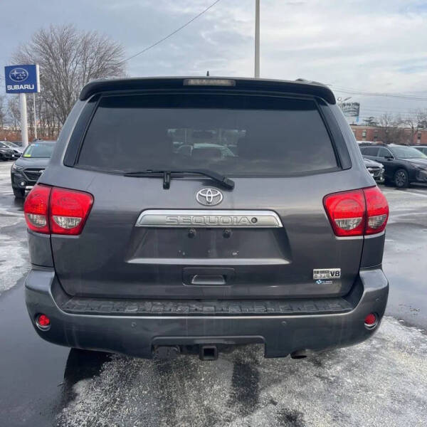 2017 Toyota Sequoia Platinum