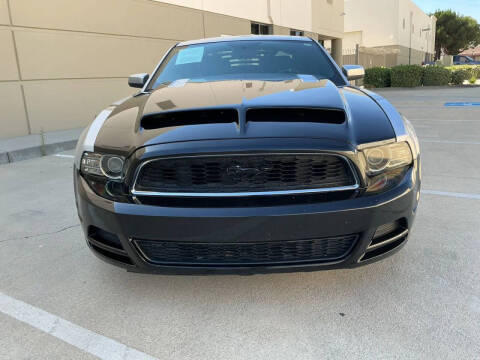 2014 Ford Mustang V6
