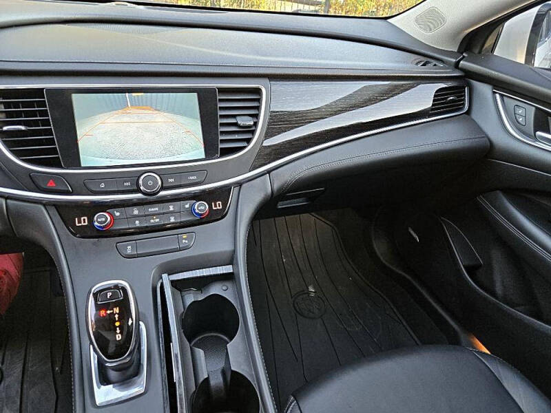 2017 Buick LaCrosse Essence