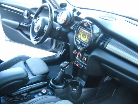 2017 MINI Hardtop 4 Door Cooper