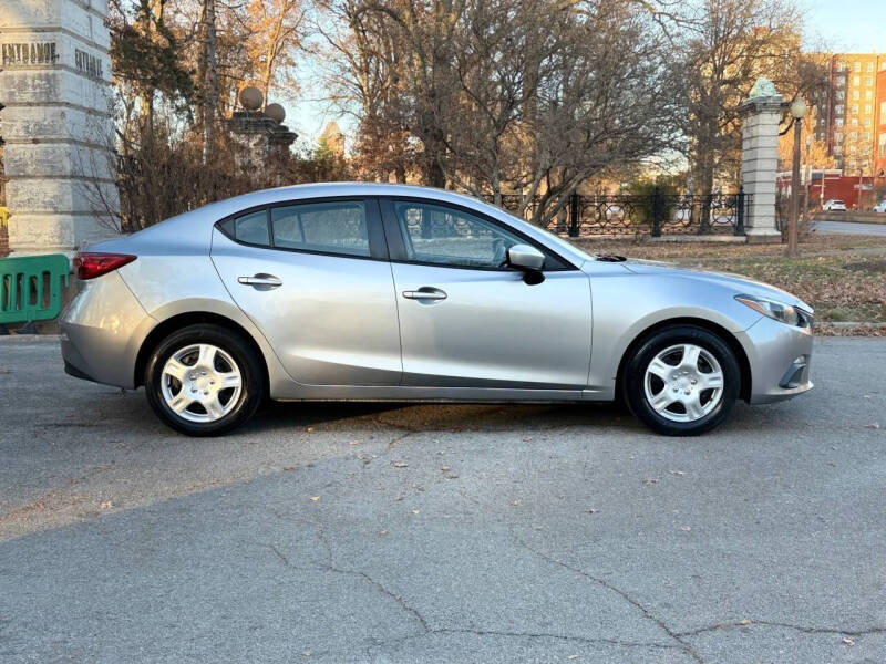 2016 Mazda MAZDA3 i Sport