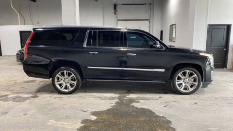 2017 Cadillac Escalade ESV Premium Luxury