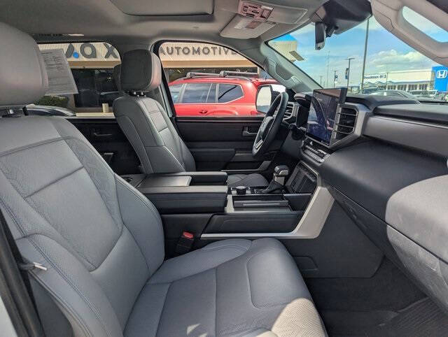 2023 Toyota Sequoia SR5