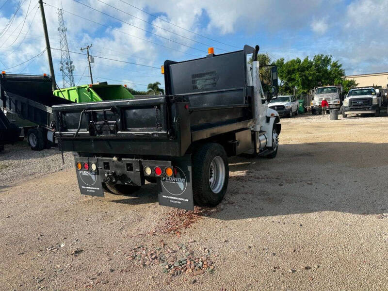 2011 International DuraStar 4300