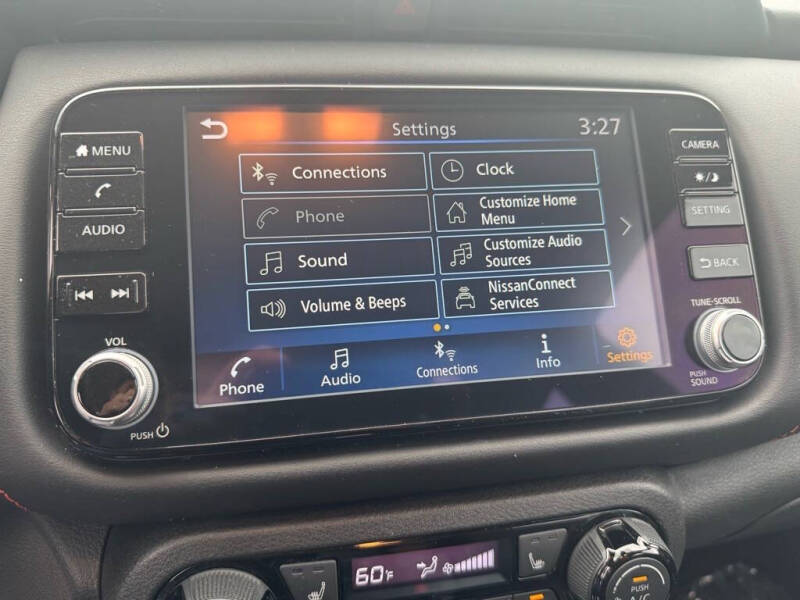 2023 Nissan Kicks SR