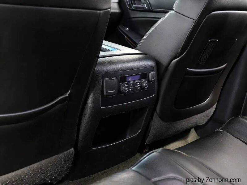 2017 GMC Yukon XL SLT