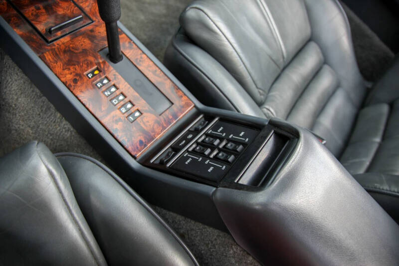 1988 Chrysler Le Baron Premium