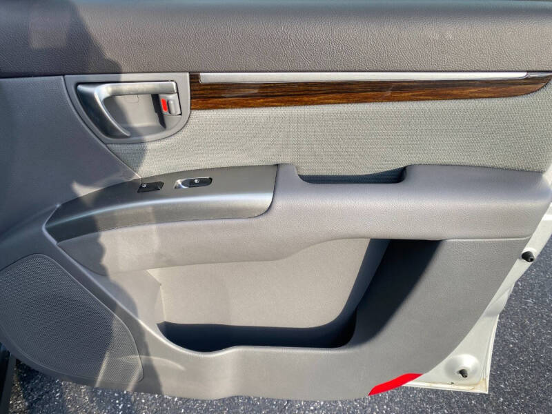 2011 Hyundai Santa Fe GLS