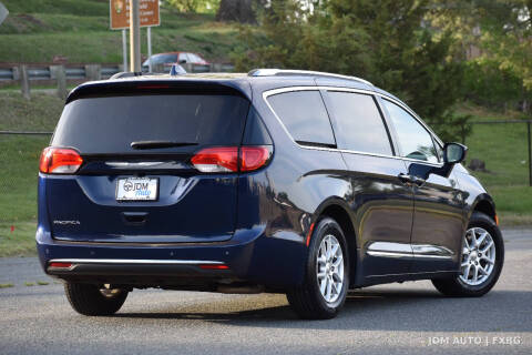 2020 Chrysler Pacifica Touring L