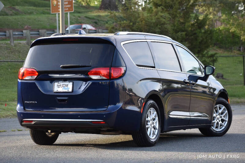 2020 Chrysler Pacifica Touring L