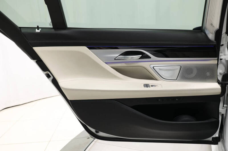 2021 BMW 7 Series ALPINA B7 xDrive