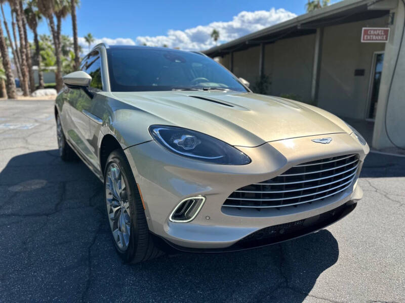 2021 Aston Martin DBX