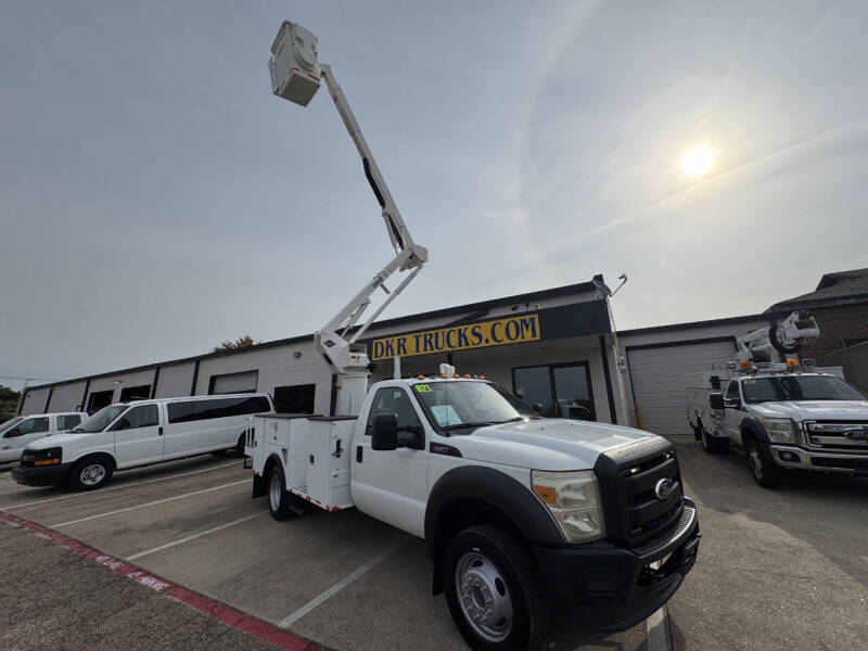 2011 Ford F-550's photo