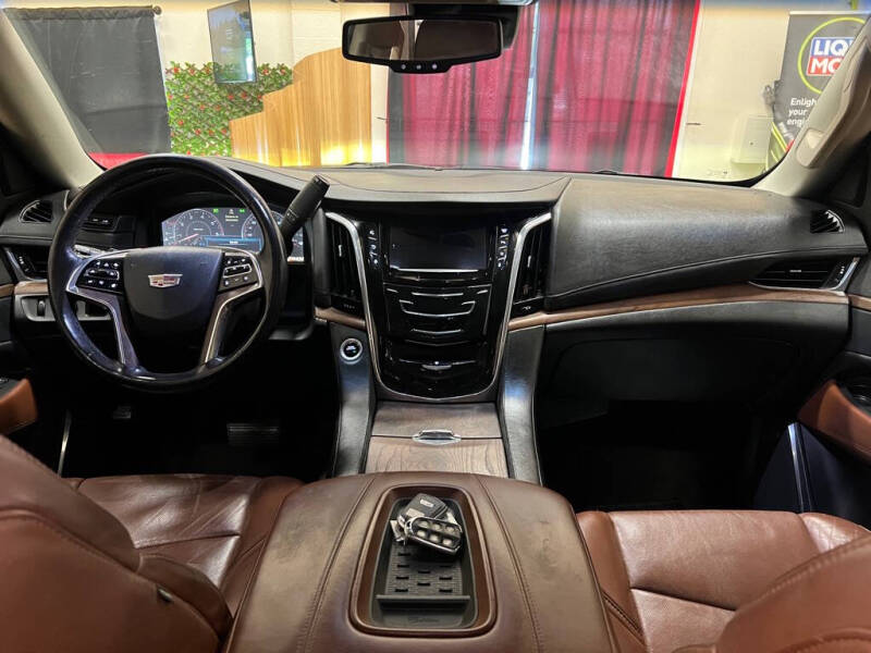 2015 Cadillac Escalade ESV Luxury