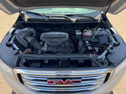 2017 GMC Acadia SLE-2
