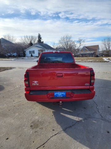 2004 Chevrolet Silverado 1500 SS
