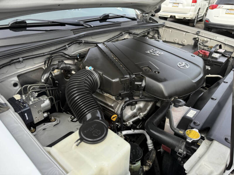 2006 Toyota Tacoma PreRunner V6