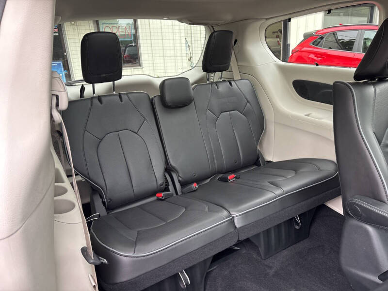 2020 Chrysler Pacifica Hybrid Limited