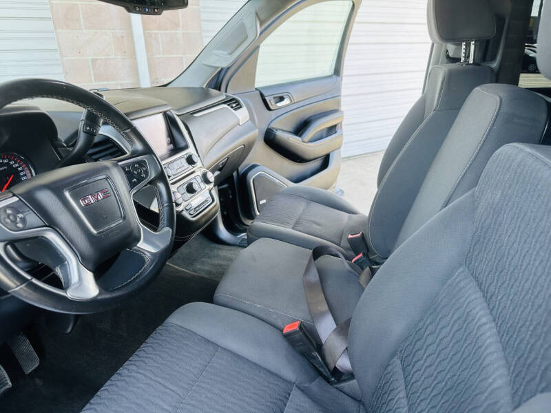 2016 GMC Yukon XL SLE