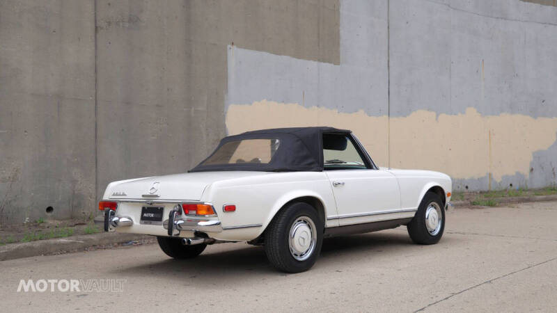 1969 Mercedes-Benz 280-Class