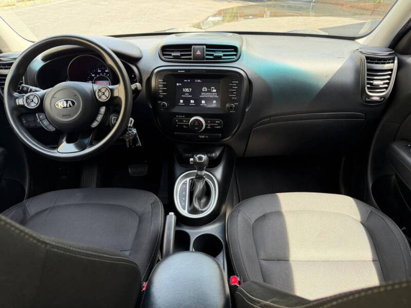 2018 Kia Soul +