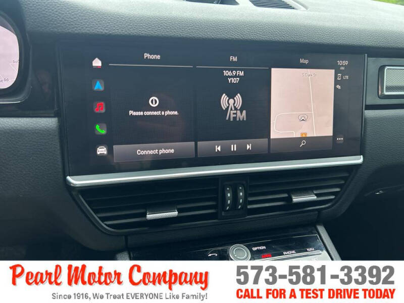 2023 Porsche Cayenne Platinum Edition