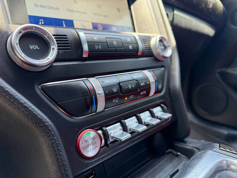 2020 Ford Mustang