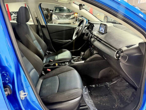 2020 Toyota Yaris LE