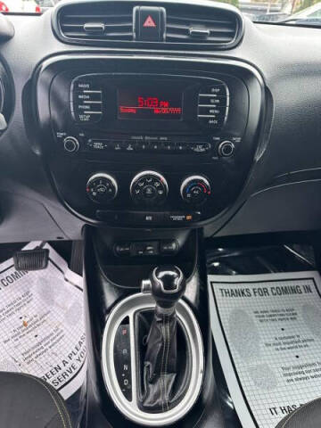 2015 Kia Soul +