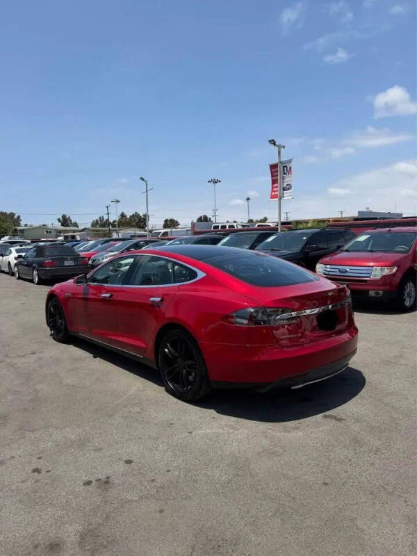 2014 Tesla Model S