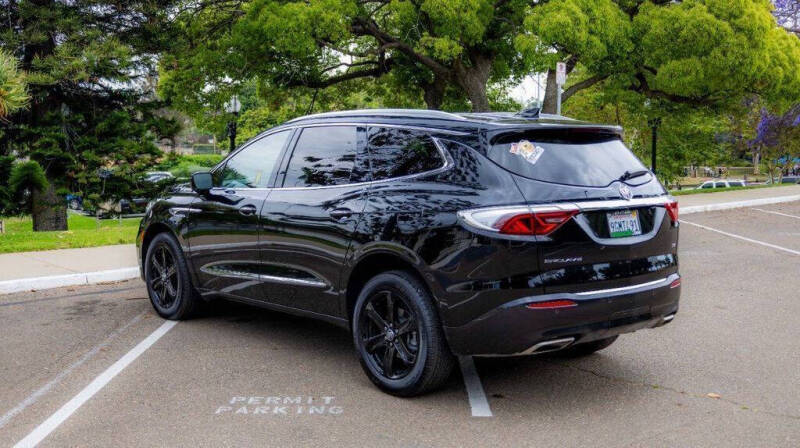 2023 Buick Enclave Essence