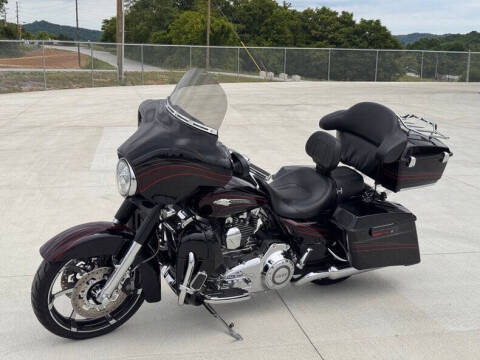 2011 Harley-Davidson Street Glide CVO