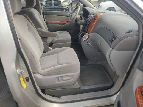 2008 Toyota Sienna XLE