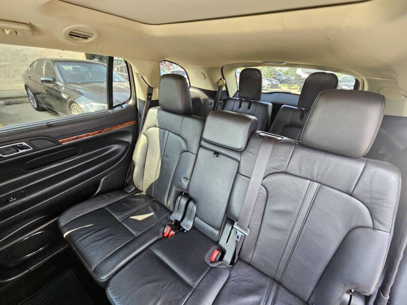 2016 Lincoln MKT EcoBoost