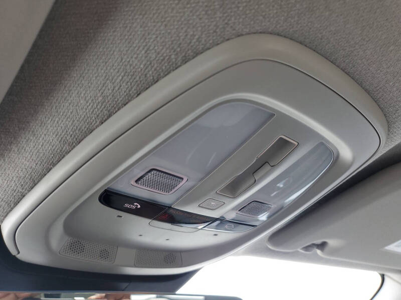 2026 Volvo XC40 B4 Plus