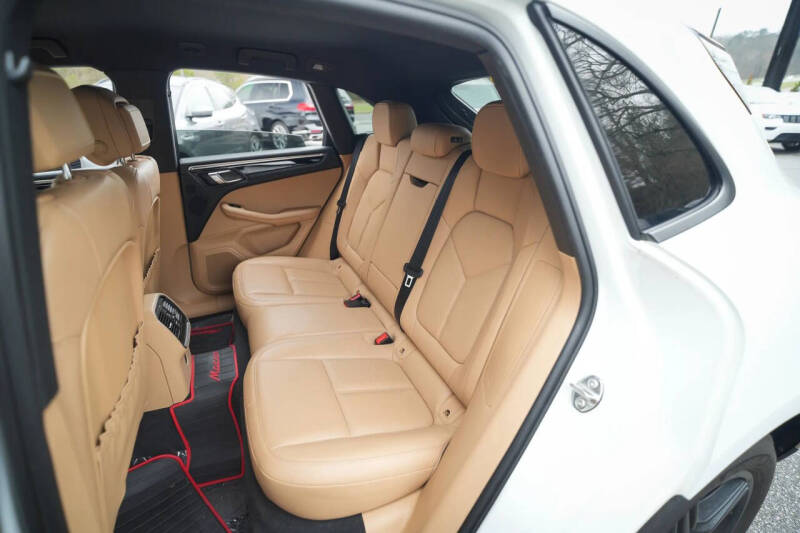 2018 Porsche Macan
