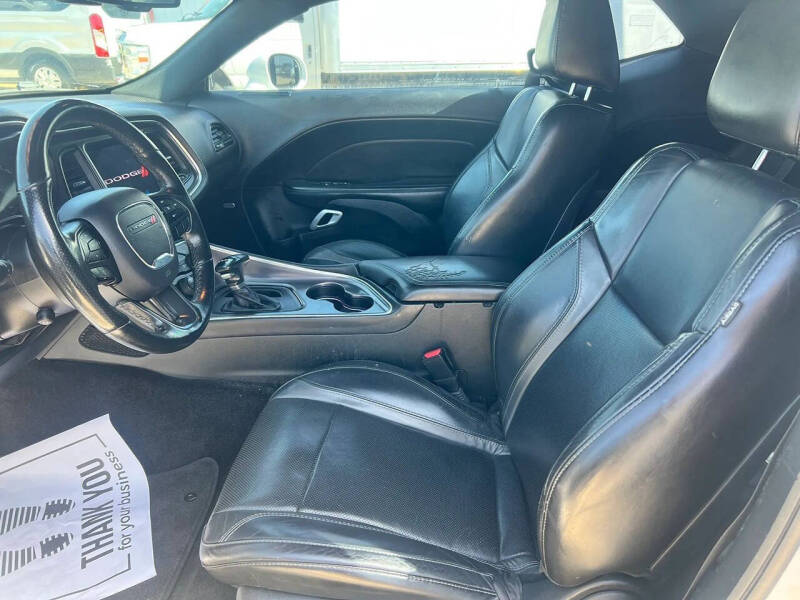 2018 Dodge Challenger SXT Plus
