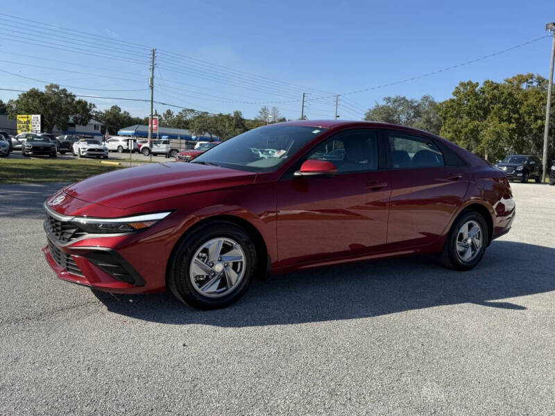 2025 Hyundai Elantra SE