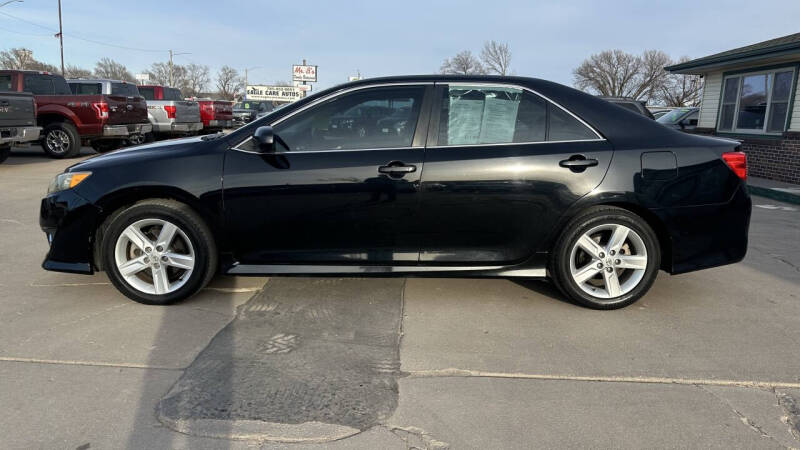 Used 2013 Toyota Camry SE with VIN 4T1BF1FK8DU292951 for sale in Mcpherson, KS