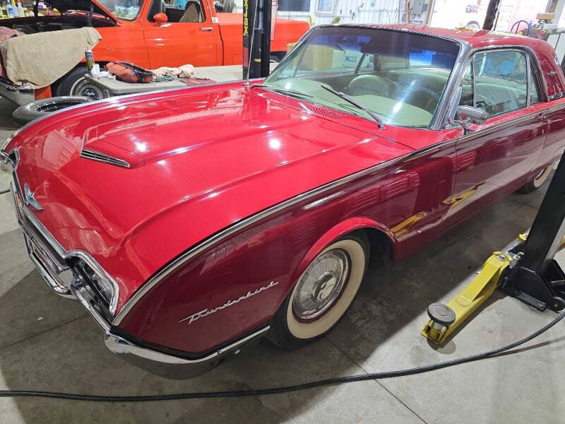 1961 Ford Thunderbird