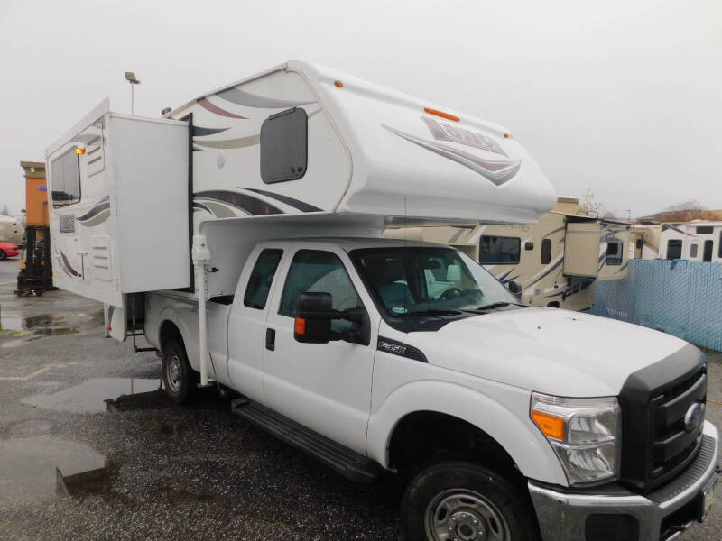 2016 Lance Camper 995 for sale at Gold Country RV in Auburn CA