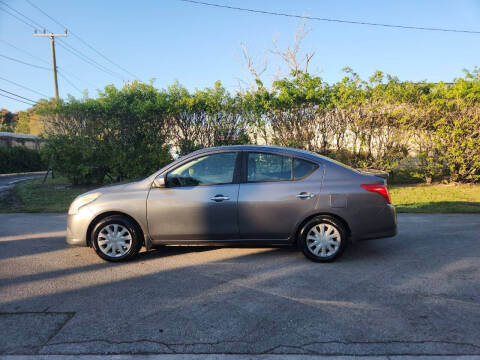 2016 Nissan Versa 1.6 SV