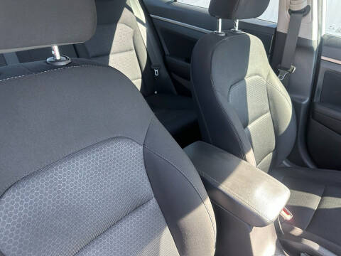 2017 Hyundai Elantra Value Edition