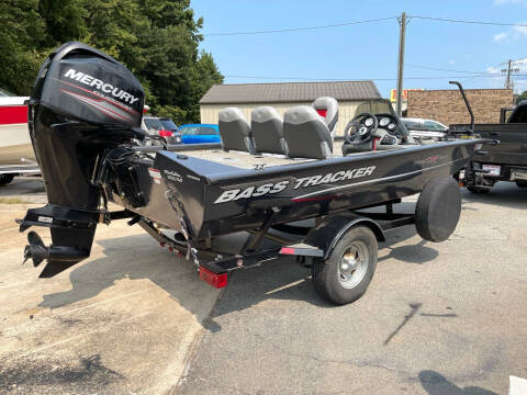 2015 Tracker PT 175 TF