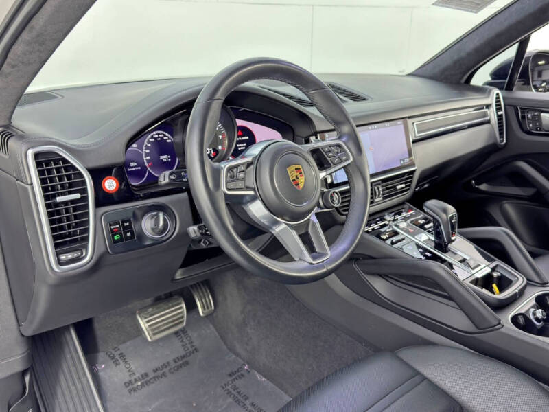 2021 Porsche Cayenne GTS