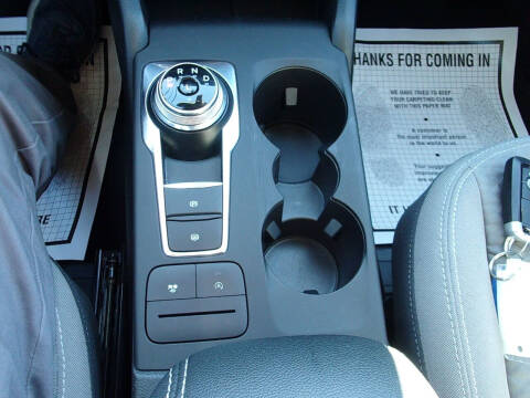 2020 Ford Escape SE